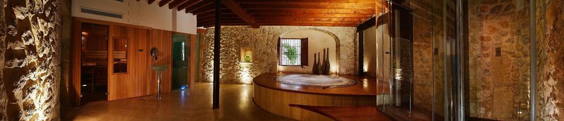 cas comte suites and spa adults only