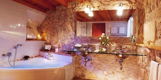 cas comte suites and spa adults only
