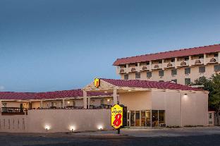 Super 8 By Wyndham Lubbock Civic Center North,Texas>>Lubbock,2 star