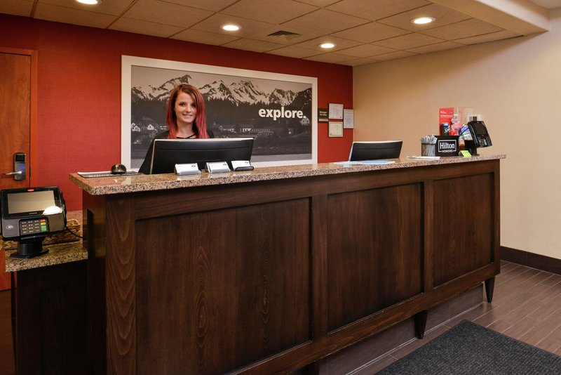 hampton inn idaho falls airport