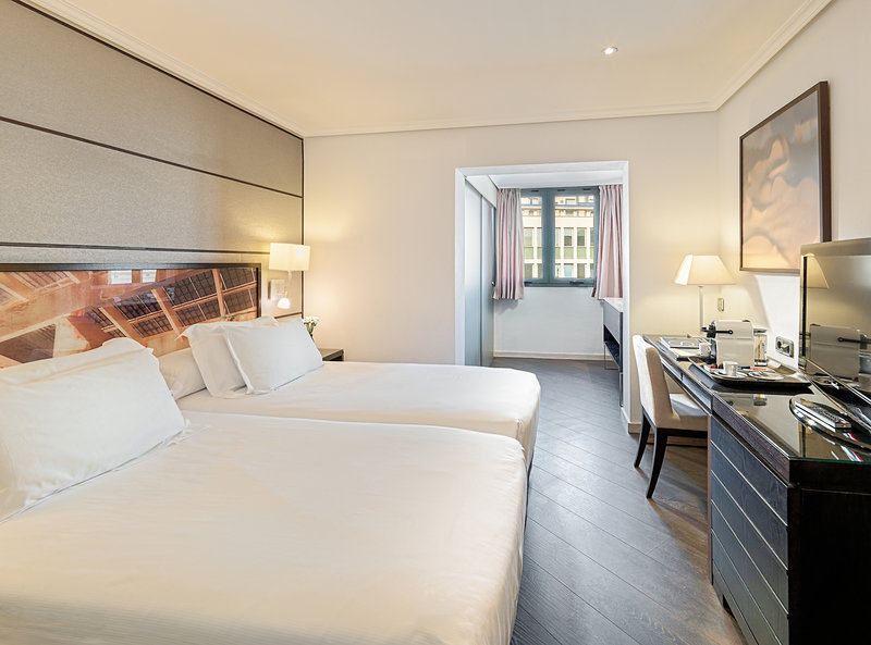 h10 universitat hotel