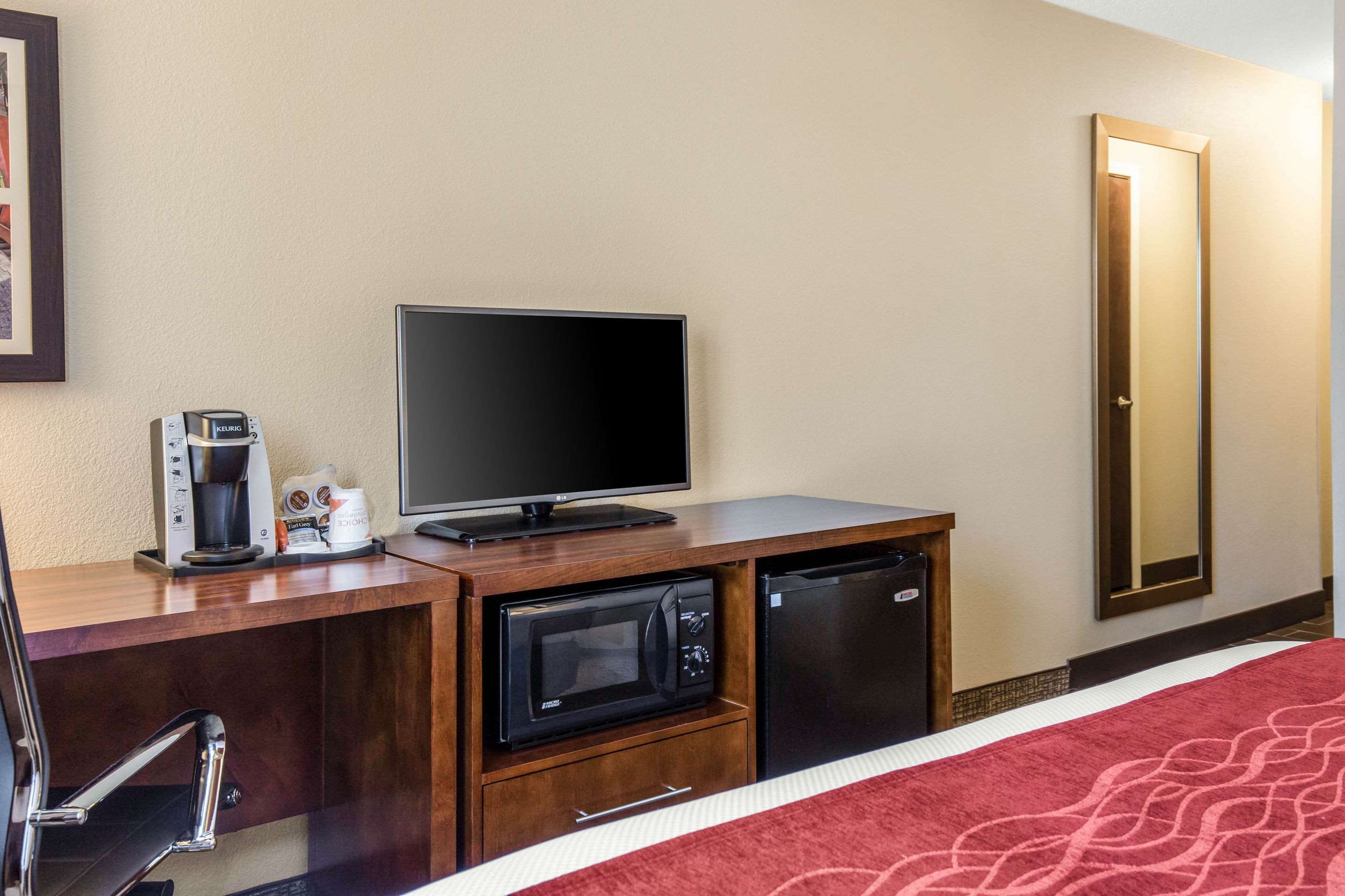 comfort inn la porte