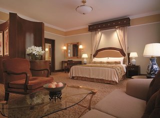 Shangri-La Hangzhou,78 Beishan Road,5 star