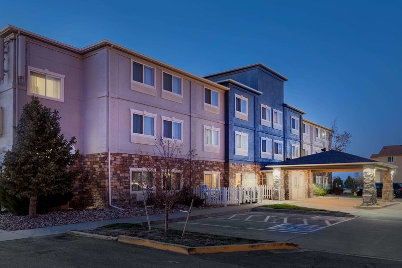 La Quinta Inn & Suites By Wyndham Henderson-Northeast Denver