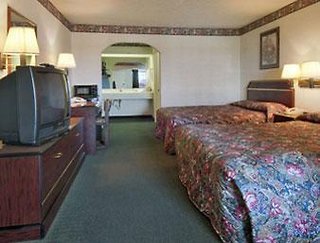 days inn and suites by wyndham houston north spring