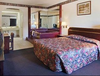 Days Inn & Suites By Wyndham Houston North/Spring,Texas>>Downtown Houston,2 star