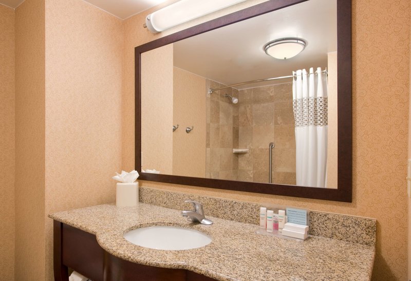 hampton inn and suites omaha southwest la vista