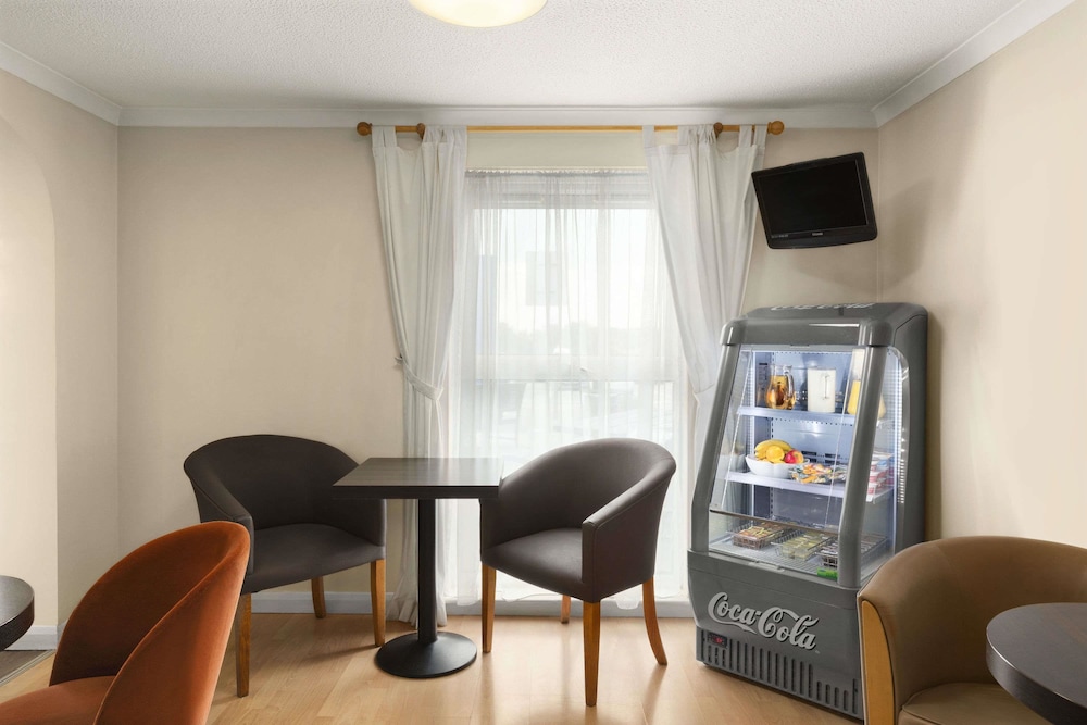 days inn by wyndham leicester forest east m1
