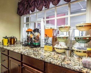 Quality Inn & Suites,Near Lexington Golf Club,3 star