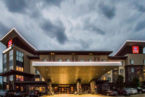 Comfort Suites Kelowna,Kelowna>>British Columbia,4 star