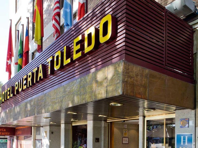 hotel puerta de toledo