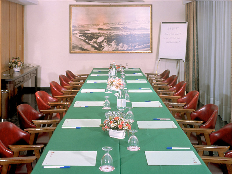 hotel puerta de toledo