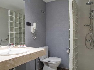 hotel puerta de toledo