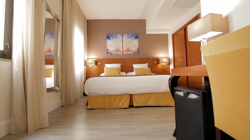 hotel puerta de toledo