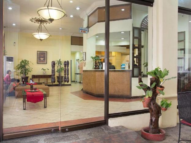 white knight hotel intramuros