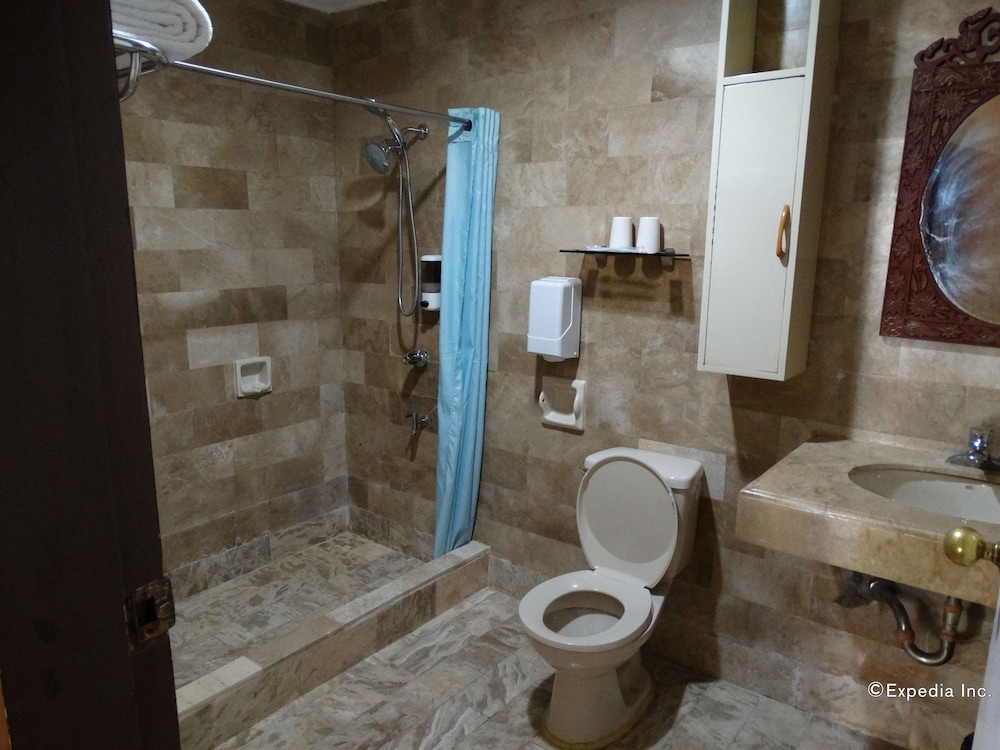 white knight hotel intramuros