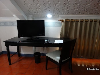 white knight hotel intramuros