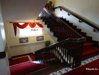 white knight hotel intramuros