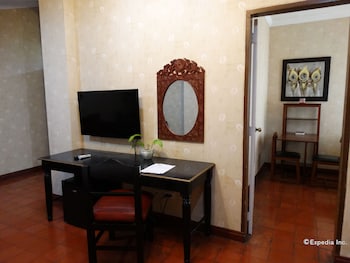 white knight hotel intramuros