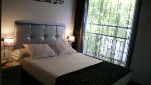 hostal mayerling centro