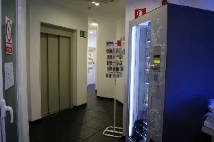 hostal mayerling centro