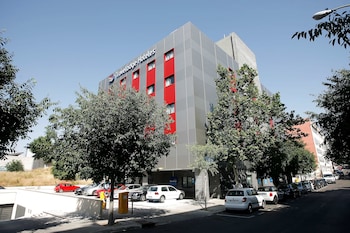 travelodge madrid metropolitano