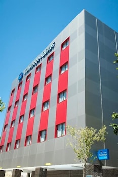 travelodge madrid metropolitano