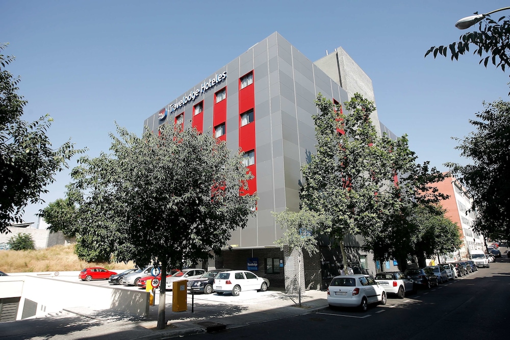 travelodge madrid metropolitano