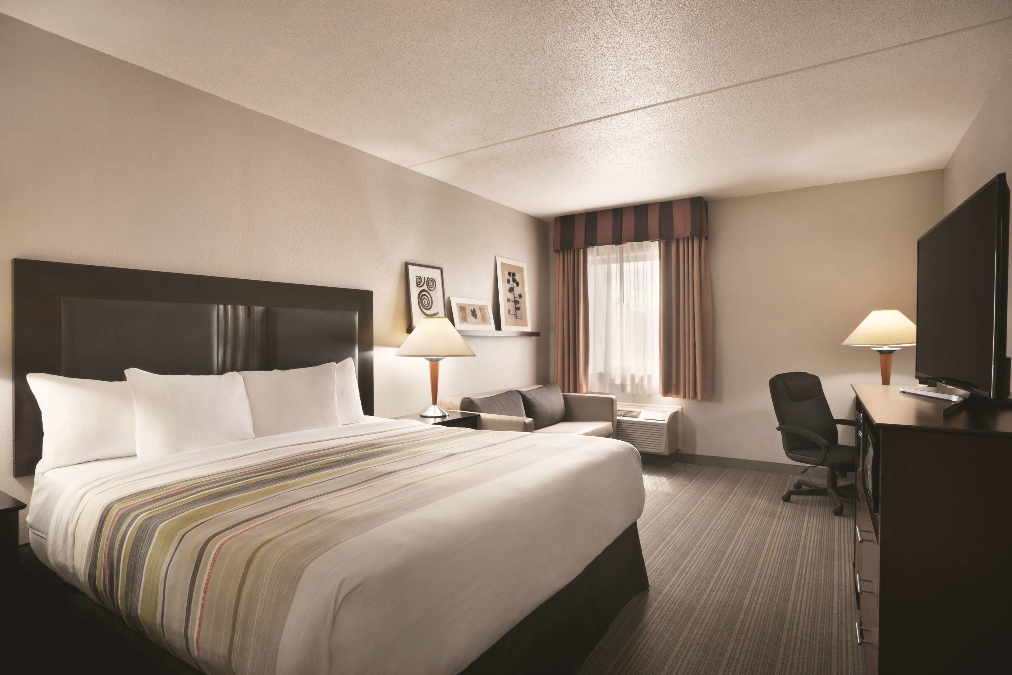 country inn and suites by radisson indianapolis east
