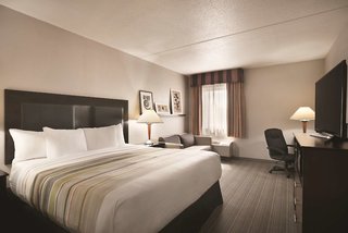 country inn and suites by radisson indianapolis east