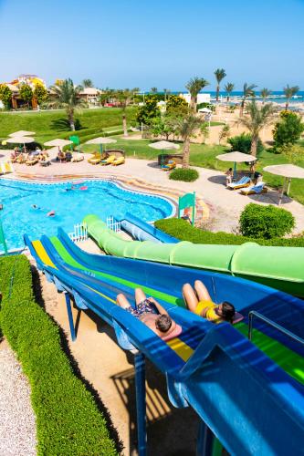 Three Corners Sunny Beach Resort,In Al Ahyaa,4 star