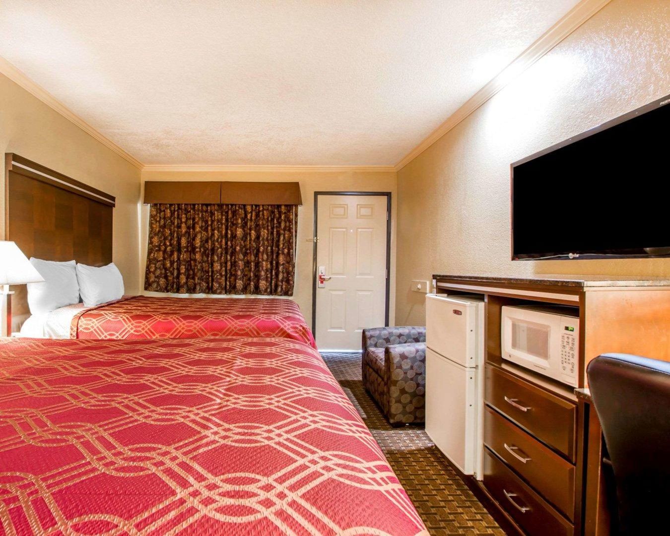 rodeway inn lemon grove san diego east