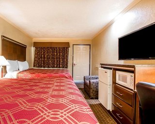 rodeway inn lemon grove san diego east