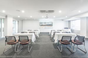 The Waverley International Hotel,Melbourne>>Glen Waverley,4 star