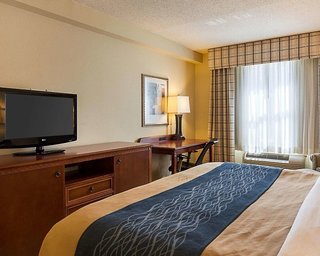 Comfort Inn & Suites Virginia Beach - Norfolk Airport,Norfolk - Virginia Beach>>Norfolk,3 star