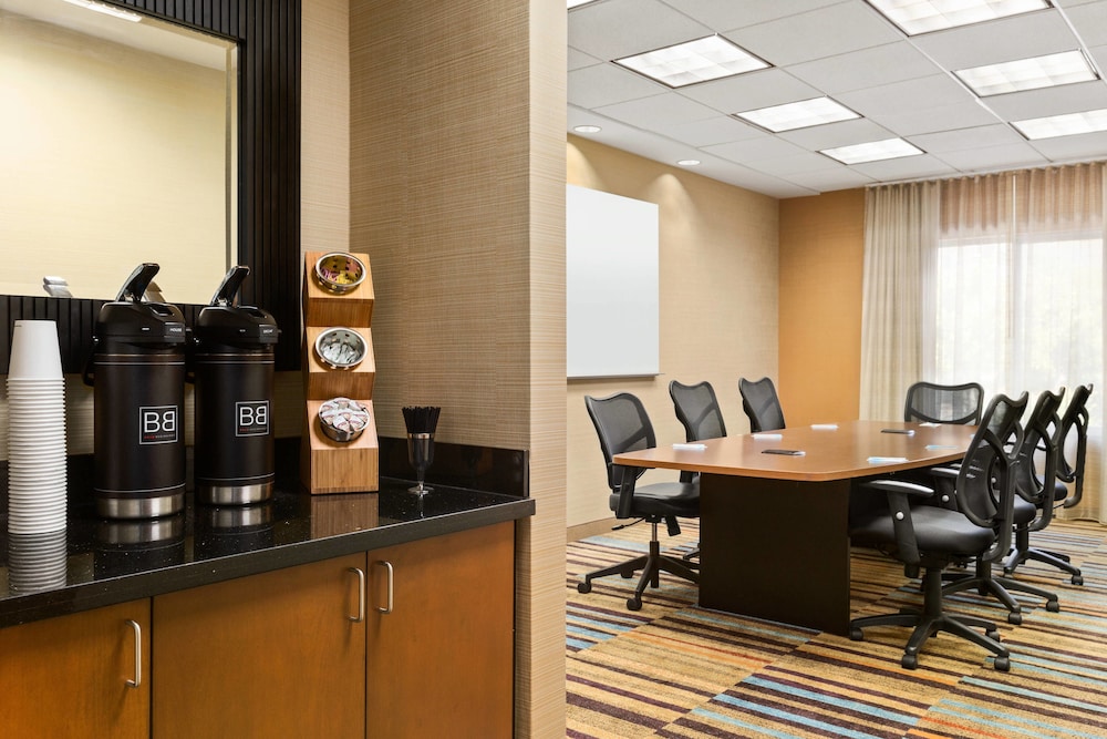fairfield inn and suites by marriott weirton