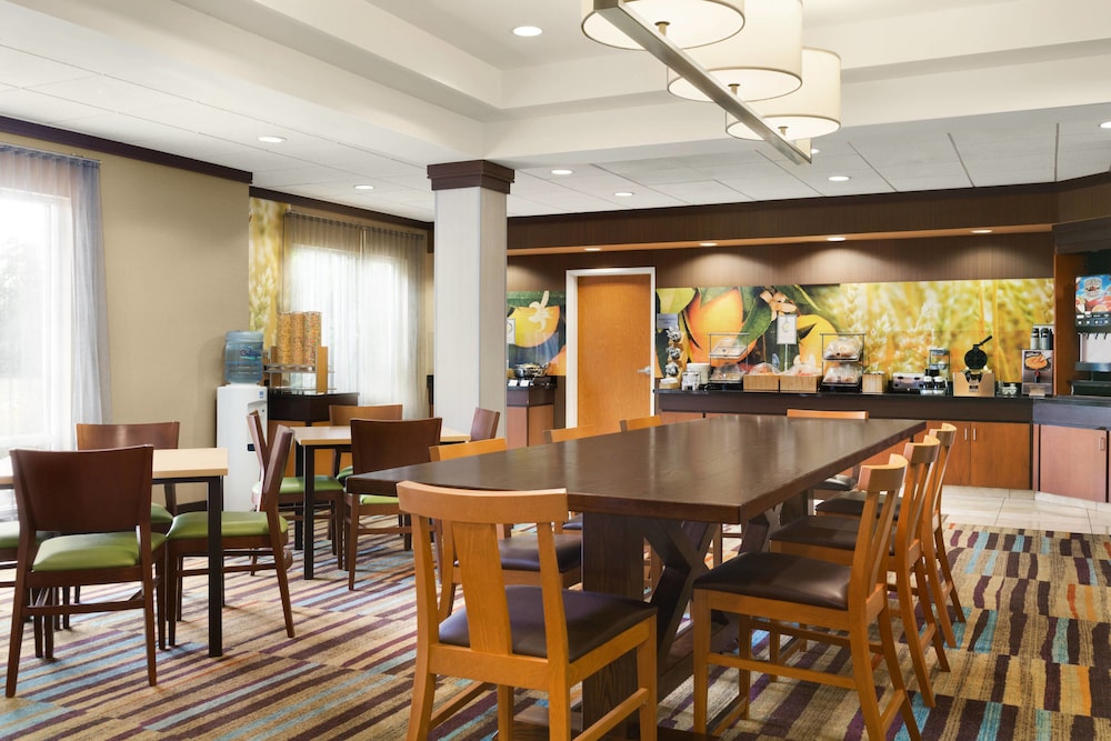 fairfield inn and suites by marriott weirton