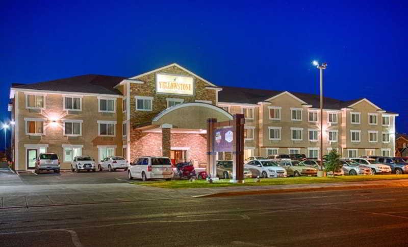 yellowstone park hotel