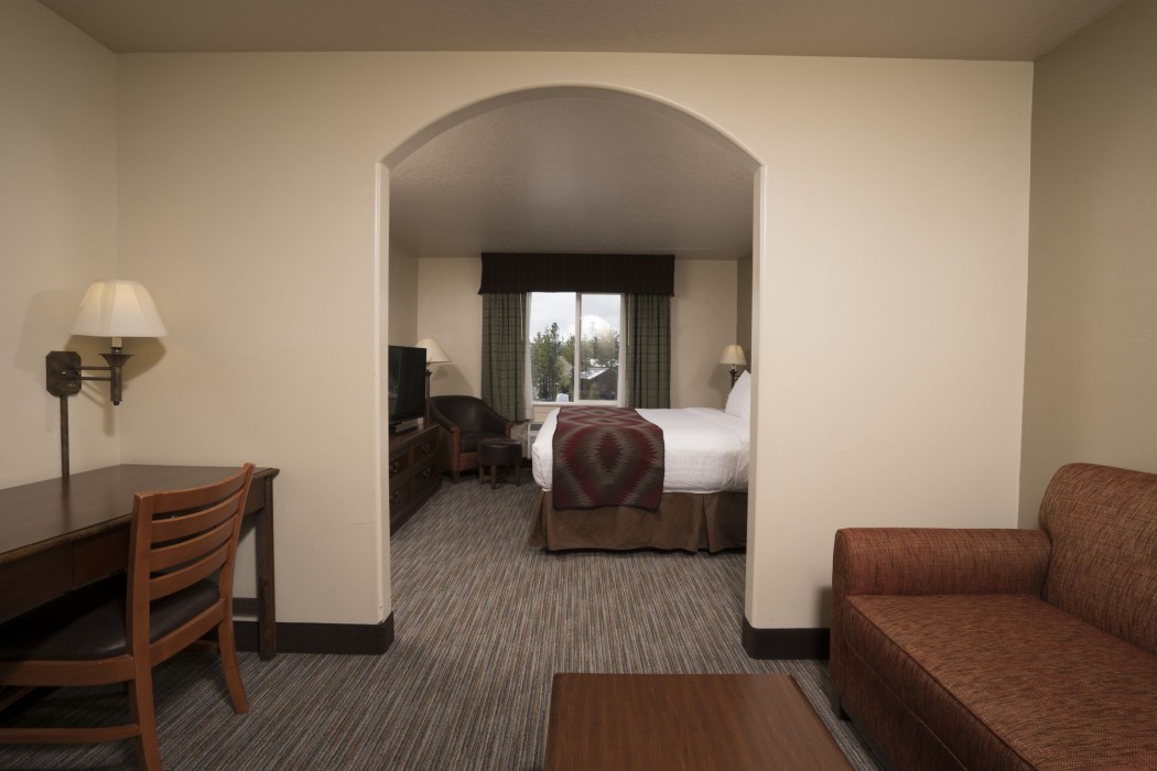 yellowstone park hotel