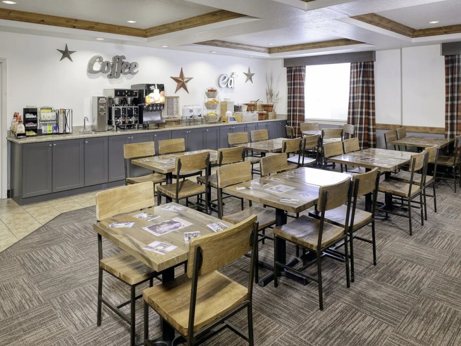 yellowstone park hotel