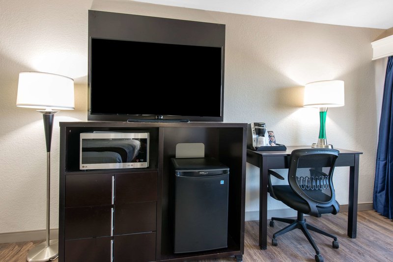 palazzo lakeside hotel