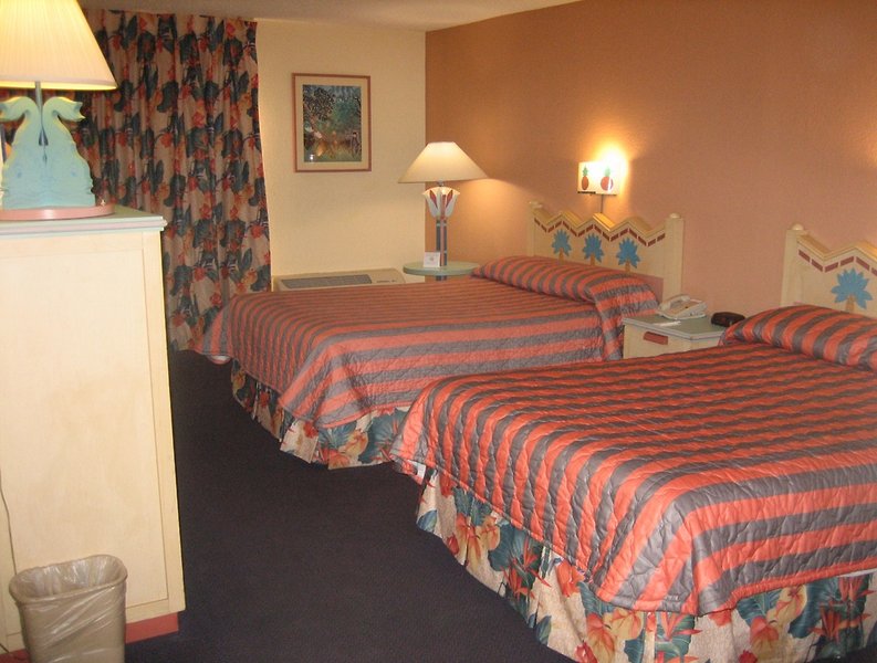 palazzo lakeside hotel