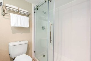 palazzo lakeside hotel