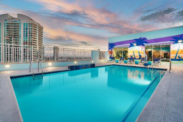 springhill suites by marriott las vegas convention center