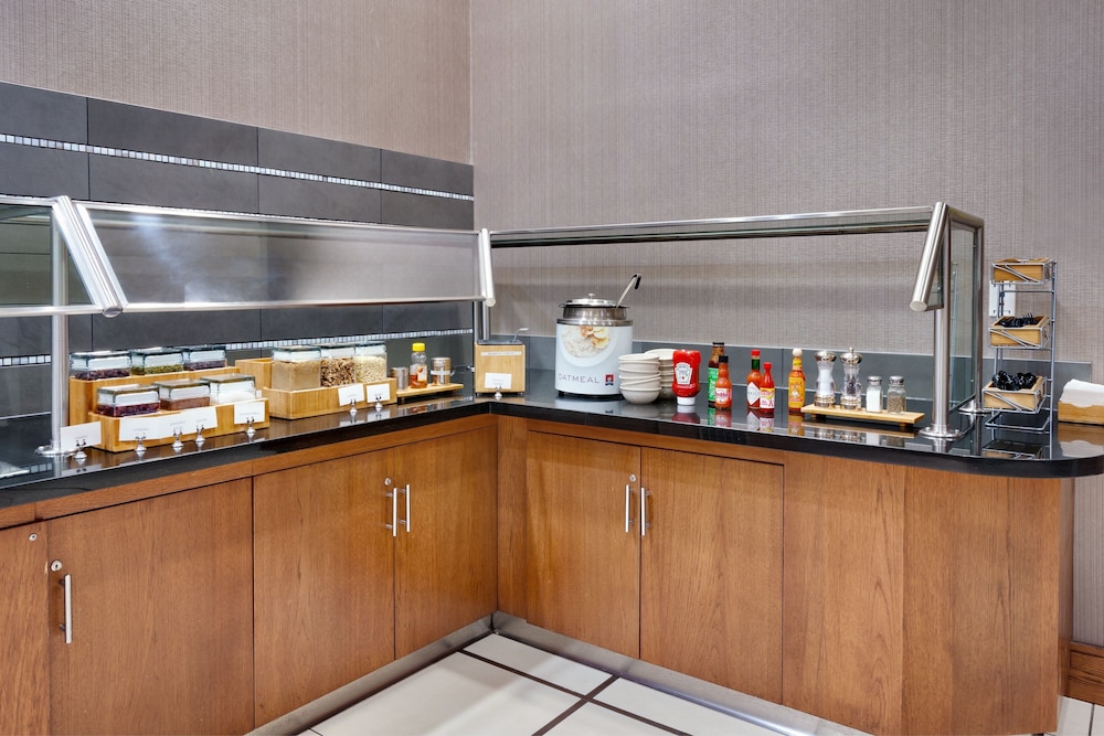springhill suites by marriott las vegas convention center