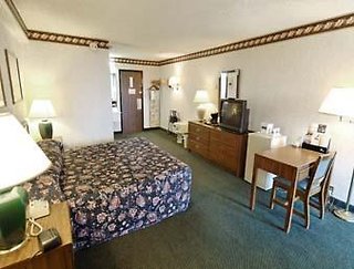 Howard Johnson By Wyndham Lexington,Timber Ridge>>Lexington,2 star