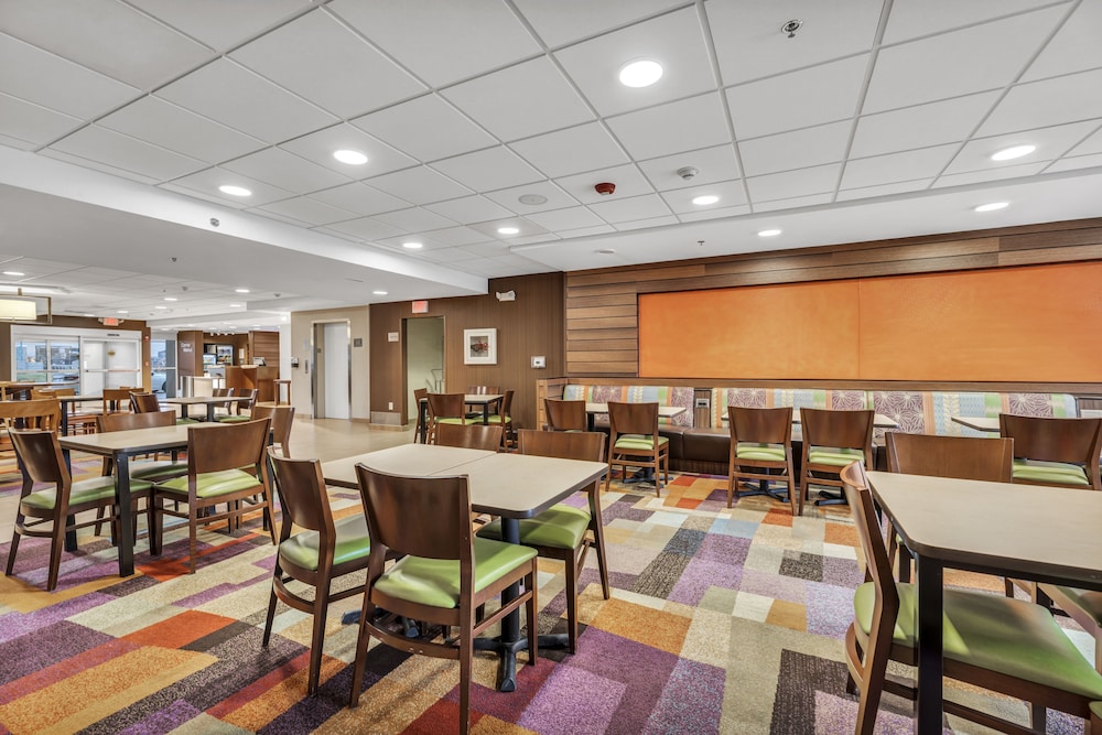 fairfield inn and suites by marriott lumberton