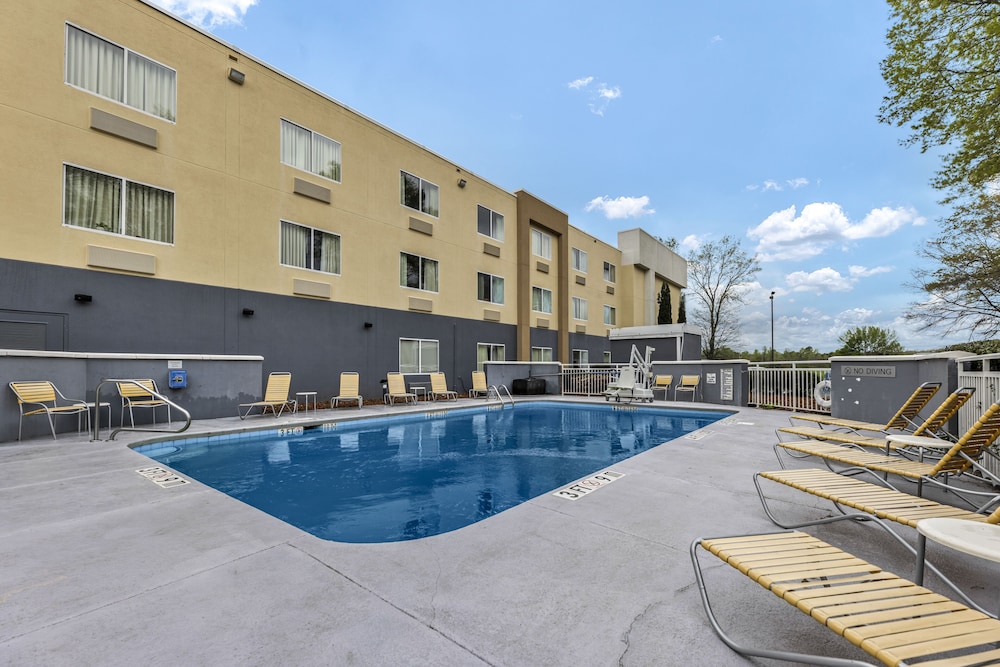 fairfield inn and suites by marriott lumberton