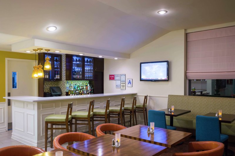hilton garden inn queens jfk airport