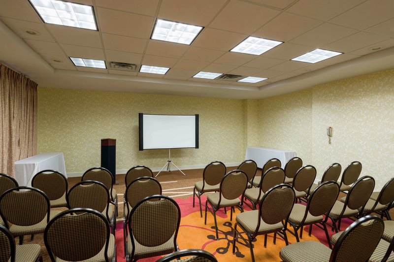 hilton garden inn queens jfk airport